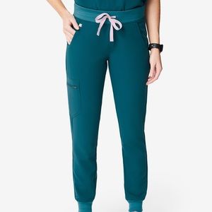 Caribbean Blue Jogger Figs